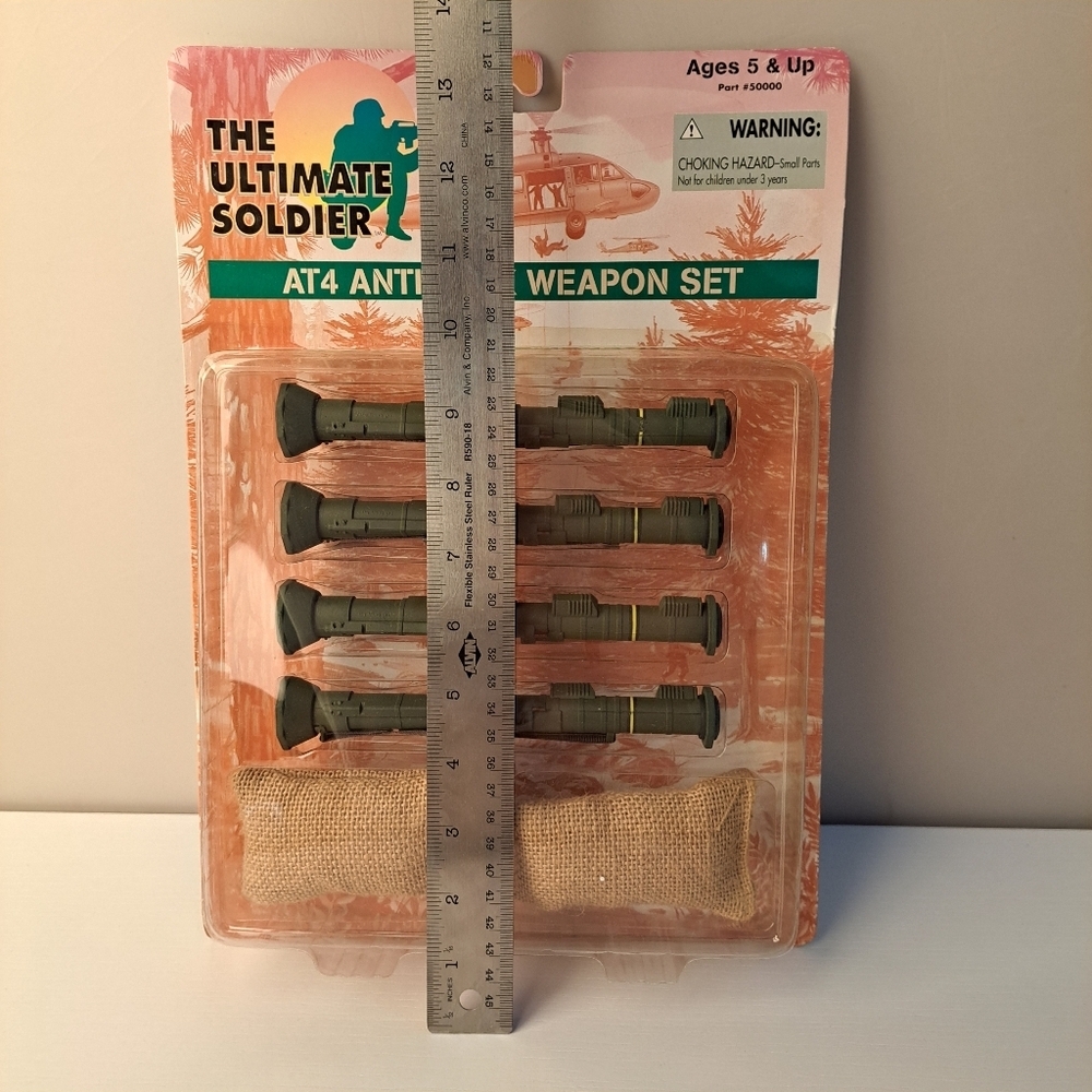 The Ultimate Soldier U.S. AT4 Anti-Tank Weapon Set by 21st Century Toys - Picture 7 of 7